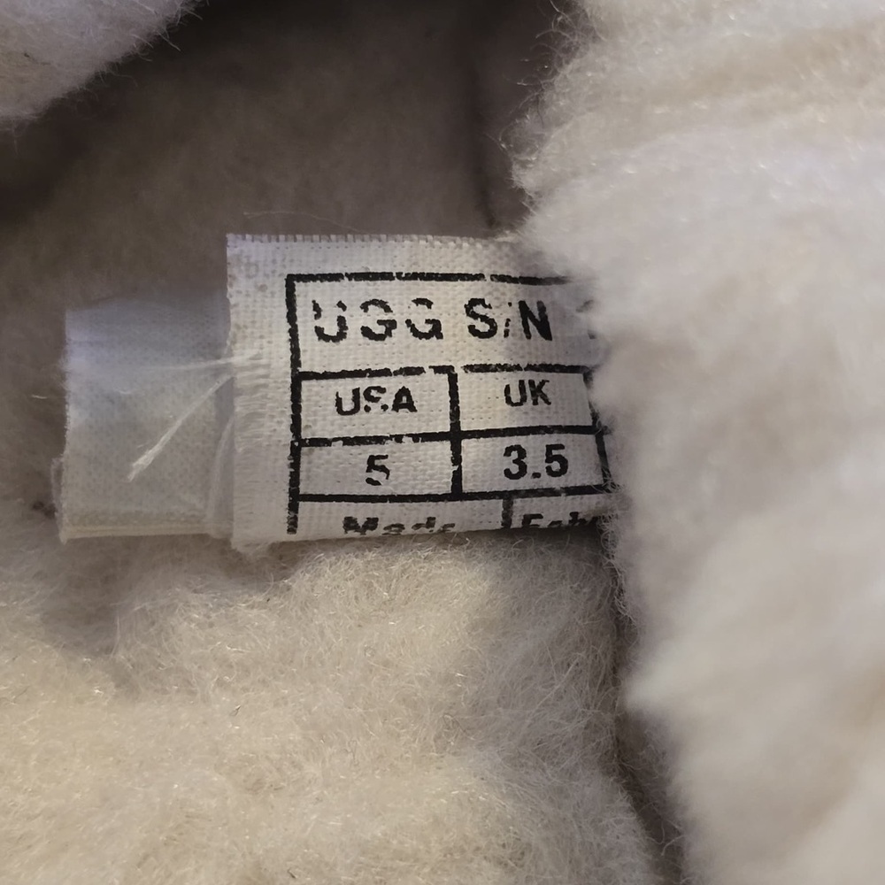 UGG Kids Tan Slippers with Sparkle Accents - Picture 13 of 16